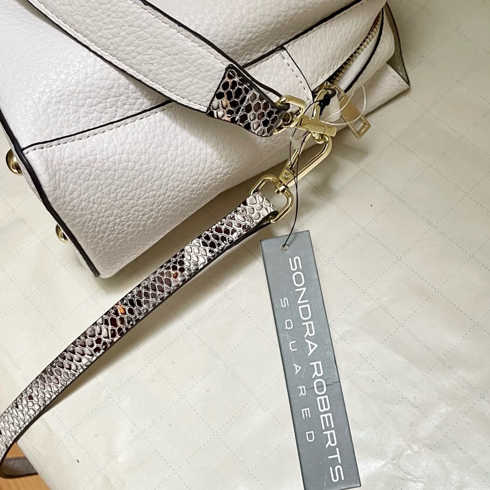 BNWT Sondra Roberts Squared vegan leather bag - Picture 15 of 16